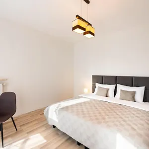 praga-delightful-apartment.warsawhotelspoland.com/